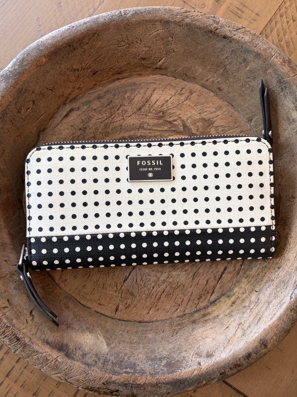 NEW Fossil Black Cream Polka Dot Roomy Wallet